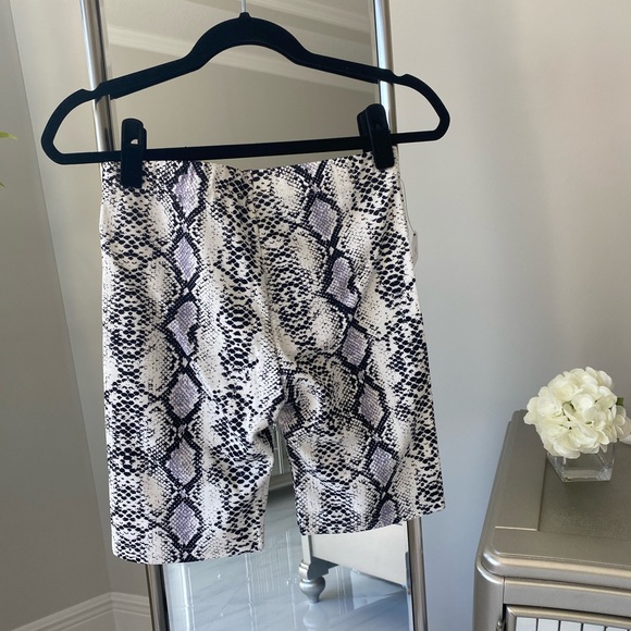 Biker shorts snakeskin animal print small medium large NWT - Picture 4 of 16